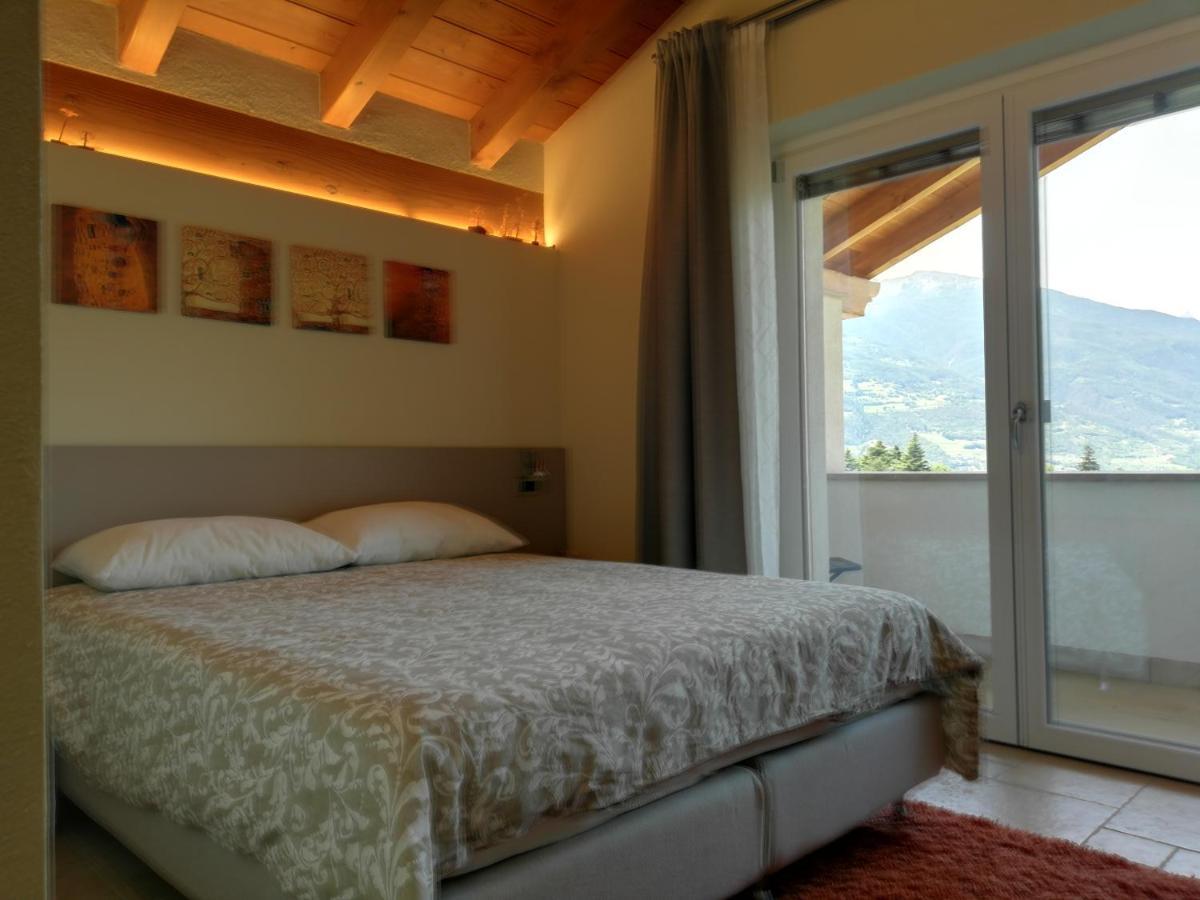A&G Apartment Aosta - Elegante Casa 100 Mq Su Due Piani Con Wi-Fi-Giardino-Parcheggio מראה חיצוני תמונה