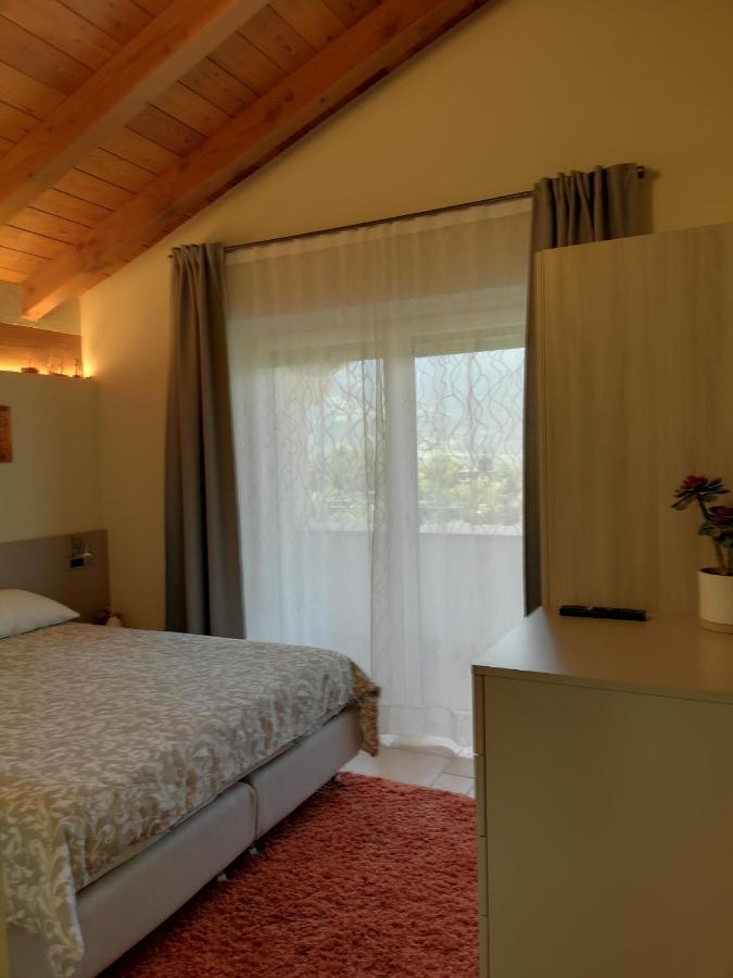A&G Apartment Aosta - Elegante Casa 100 Mq Su Due Piani Con Wi-Fi-Giardino-Parcheggio מראה חיצוני תמונה