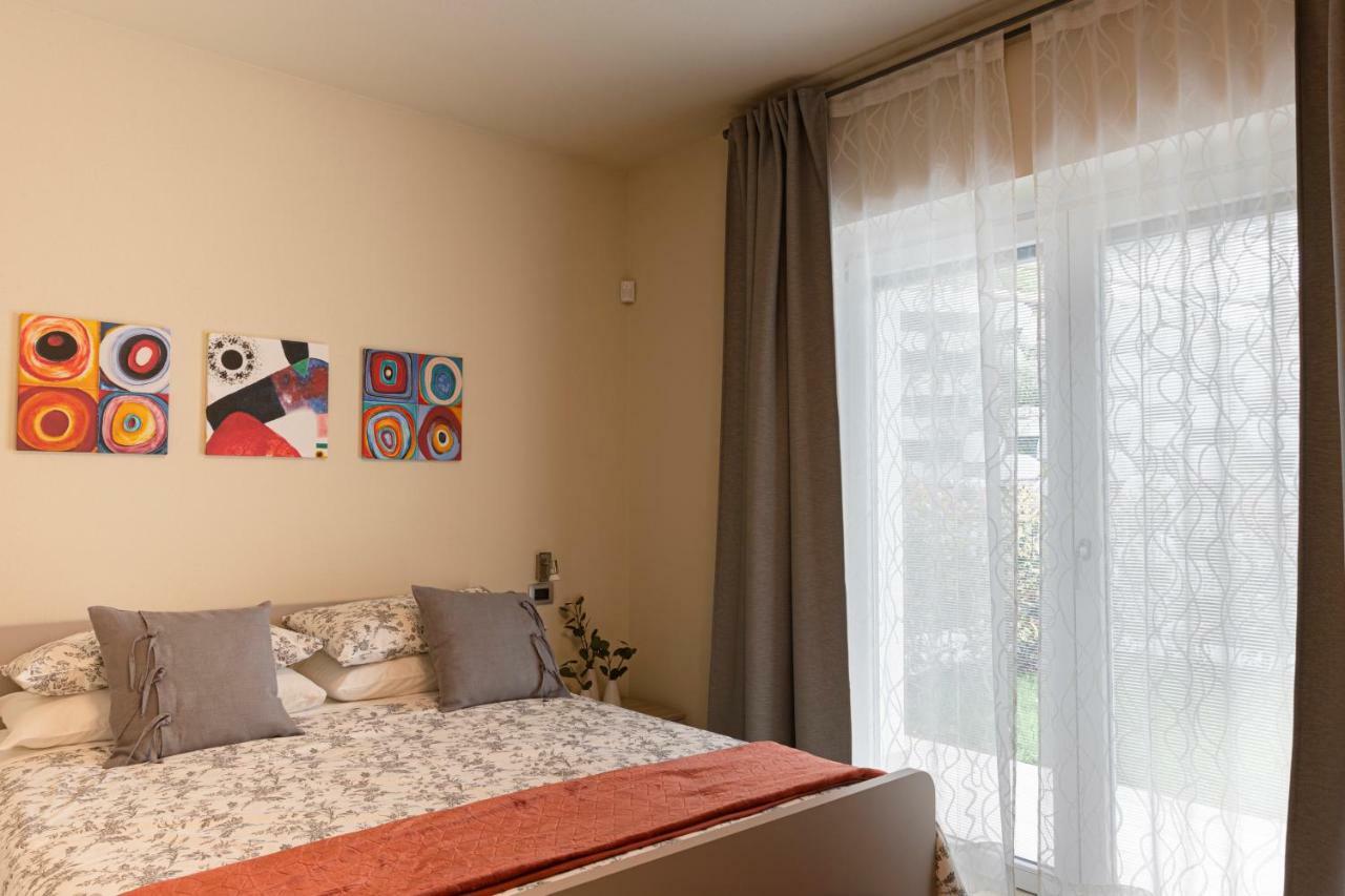 A&G Apartment Aosta - Elegante Casa 100 Mq Su Due Piani Con Wi-Fi-Giardino-Parcheggio מראה חיצוני תמונה