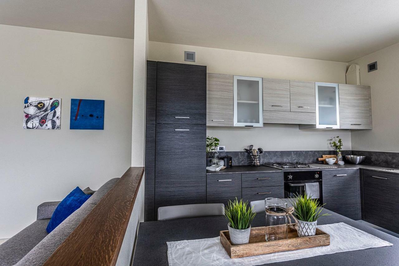 A&G Apartment Aosta - Elegante Casa 100 Mq Su Due Piani Con Wi-Fi-Giardino-Parcheggio מראה חיצוני תמונה