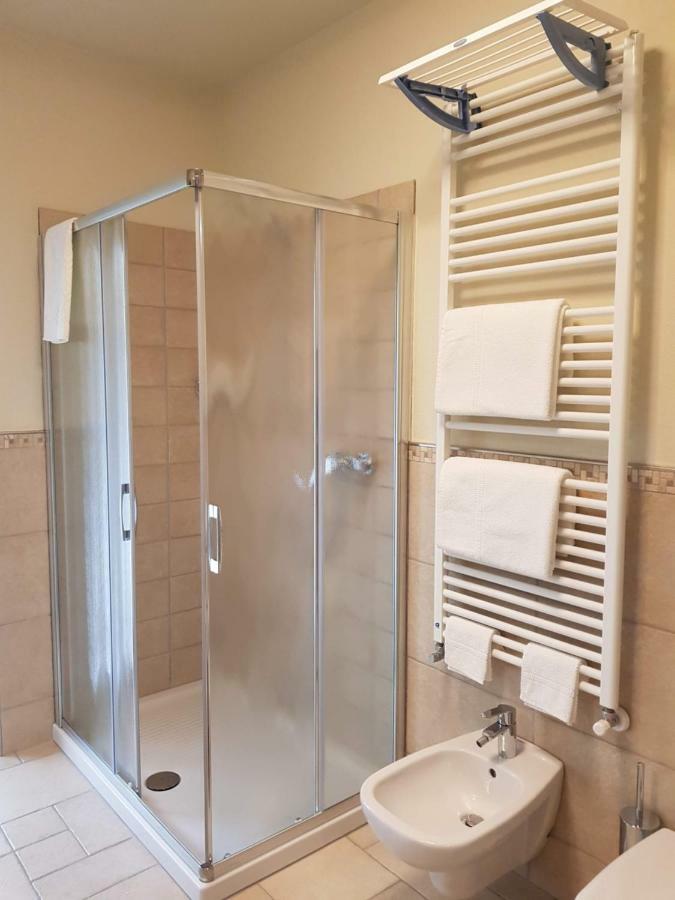 A&G Apartment Aosta - Elegante Casa 100 Mq Su Due Piani Con Wi-Fi-Giardino-Parcheggio מראה חיצוני תמונה