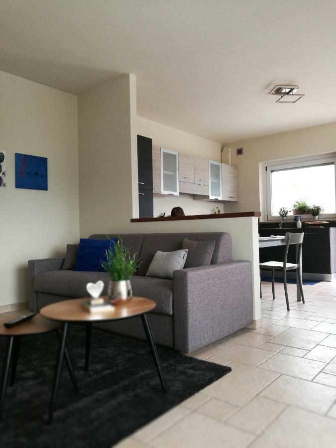 A&G Apartment Aosta - Elegante Casa 100 Mq Su Due Piani Con Wi-Fi-Giardino-Parcheggio מראה חיצוני תמונה
