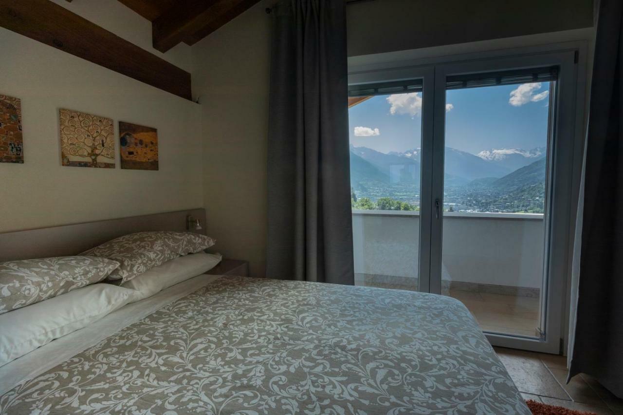 A&G Apartment Aosta - Elegante Casa 100 Mq Su Due Piani Con Wi-Fi-Giardino-Parcheggio מראה חיצוני תמונה