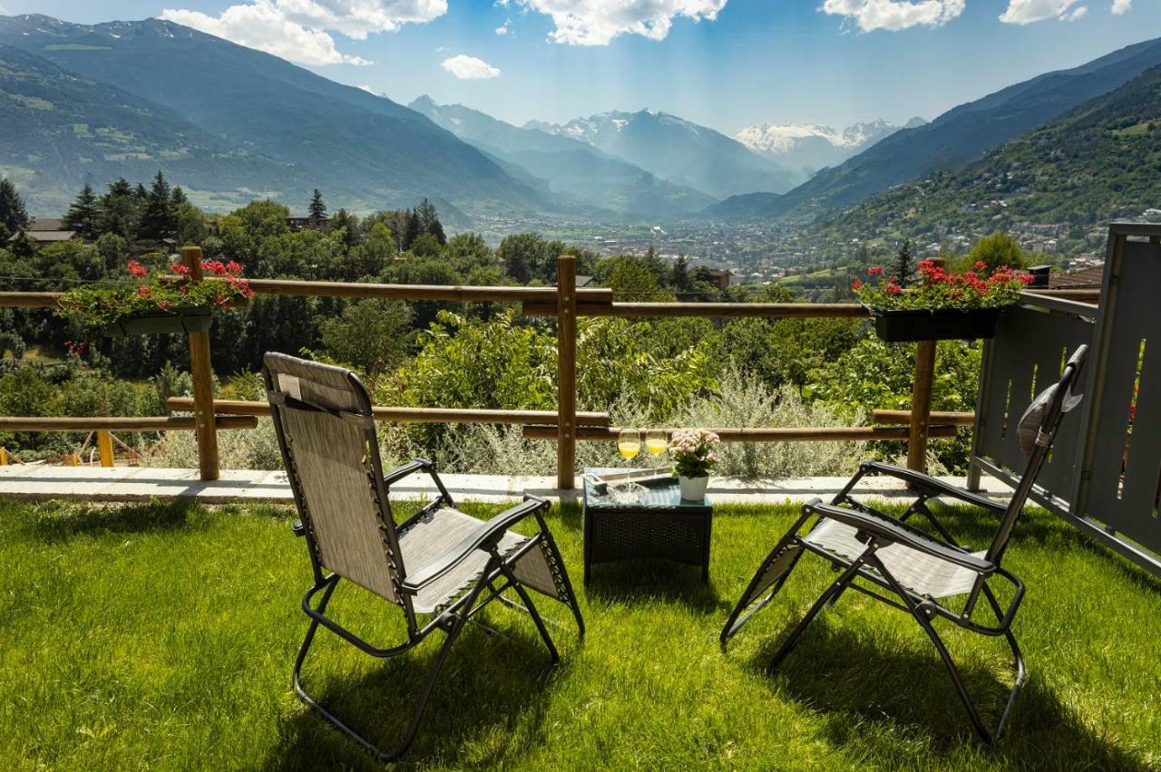 A&G Apartment Aosta - Elegante Casa 100 Mq Su Due Piani Con Wi-Fi-Giardino-Parcheggio מראה חיצוני תמונה